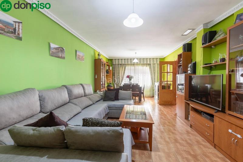 Foto fe00b2fa-45a6-48ee-ab56-86d86143efdd. Maison jumelée dans calle de goya 6 dans Poniente Armilla