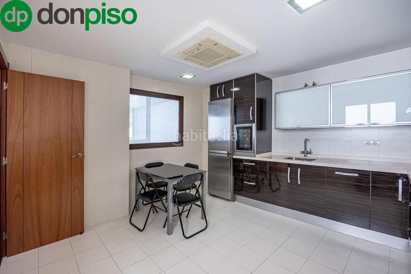 Foto a50e7c79-07fe-4e63-bd58-e83b21cc42e5. Flat with heating in San Matías - Realejo Granada