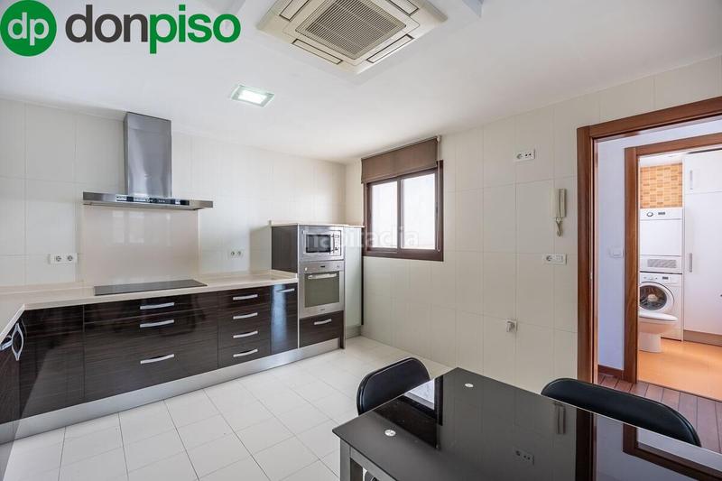 Foto f048f14f-1c61-4972-9c8a-9b277537450c. Flat with heating in San Matías - Realejo Granada