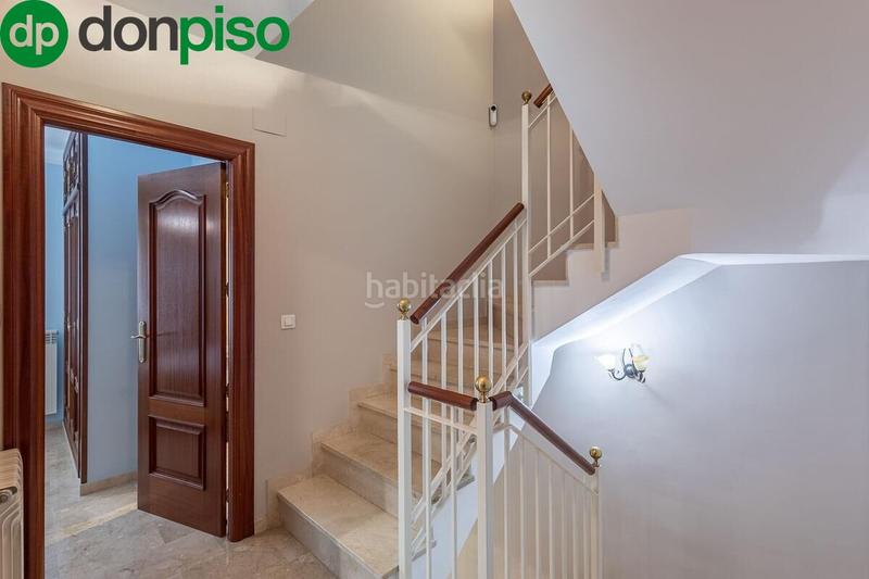 Foto 2f9fbd9c-fedc-49a4-a01e-aa909d90f495. Casa adossada amb calefacció aparcament a Angustias - Chana - Encina Granada