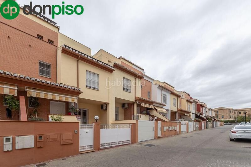 Foto 586a54f0-8214-4852-b290-b82f4455e3bd. Casa adossada amb calefacció aparcament a Angustias - Chana - Encina Granada