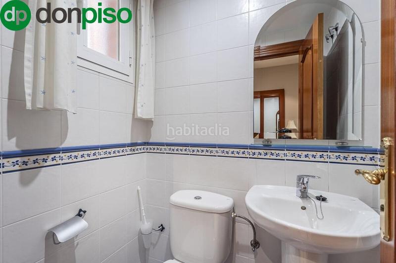 Foto 6d19fab9-f77b-4ecd-8b11-36c3a4d644f0. Casa adossada amb calefacció aparcament a Angustias - Chana - Encina Granada