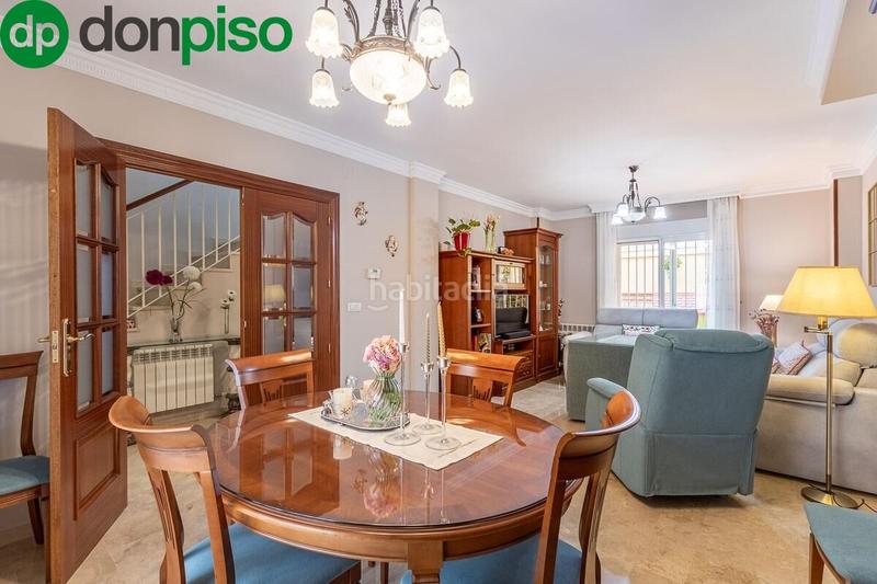 Foto a02e3380-fecf-4027-a6be-aed8fa3cb7b8. Casa adossada amb calefacció aparcament a Angustias - Chana - Encina Granada