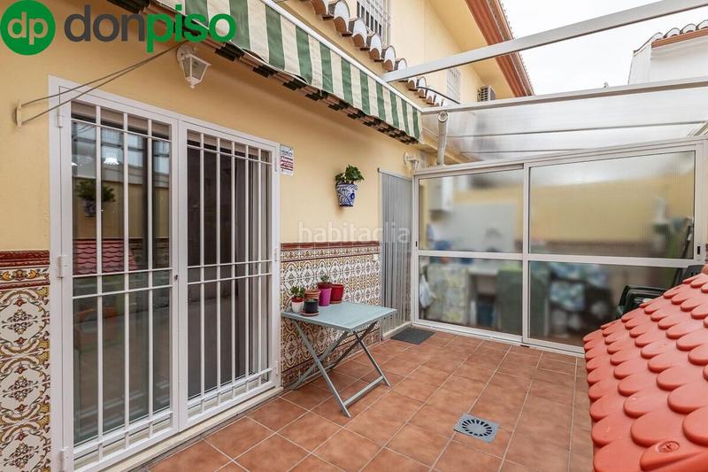 Foto ddaea1c3-fd00-435d-a9f7-f8b4c2a6e81b. Casa adossada amb calefacció aparcament a Angustias - Chana - Encina Granada