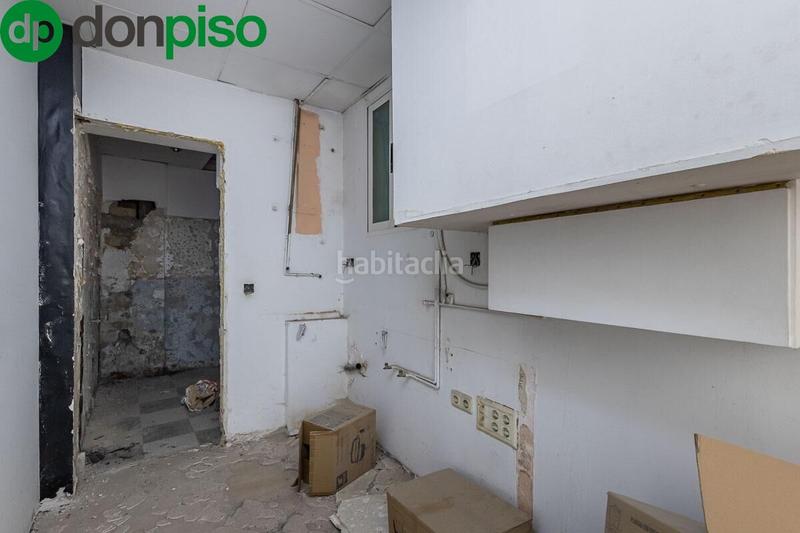 Foto bb0d8c63-c22e-4063-b47e-b34c7e295e05. Local comercial local en carrera de la virgen en San Matías - Realejo Granada