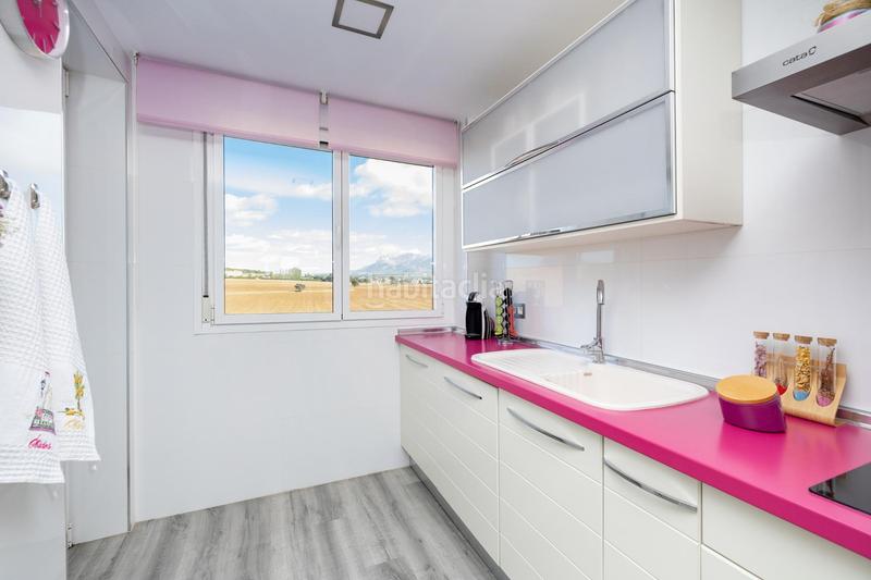 Foto 668c0e7e-aeb8-4e20-9e70-1381a0e3f3ea. Appartamento in calle de julio cortázar 1 in Atarfe