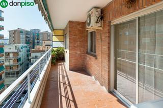 Appartement  Calle calle almuñécar, 6 6. Piso alto con terraza y cochera en el zaidín