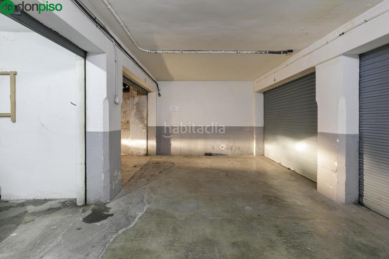 Foto 55d0590d-1811-4f93-a33c-1e8f38bed387. Parking voiture dans San Ildefonso Granada