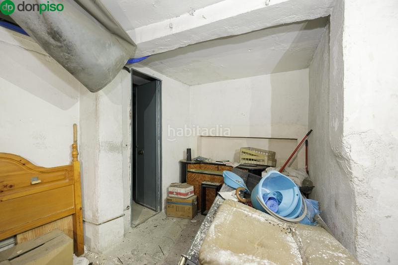 Foto 637b4013-83c4-44ac-afe6-3704a219993e. Parking voiture dans San Ildefonso Granada