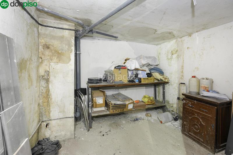 Foto 78c5fef6-9741-4852-8fad-ce9dfe69d35a. Parking voiture dans San Ildefonso Granada