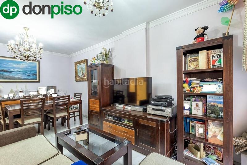 Foto 1d58dccc-a714-435a-b49b-21378cfca441. Etagenwohnung mit heizung parking in Joaquina Eguaras Granada