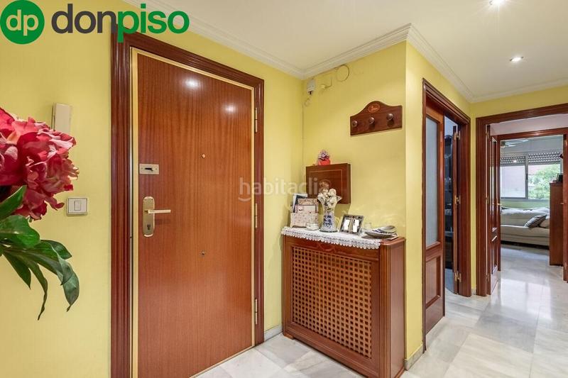 Foto b98d1713-86ac-489d-bd5b-47b1d0ae03e0. Etagenwohnung mit heizung parking in Joaquina Eguaras Granada