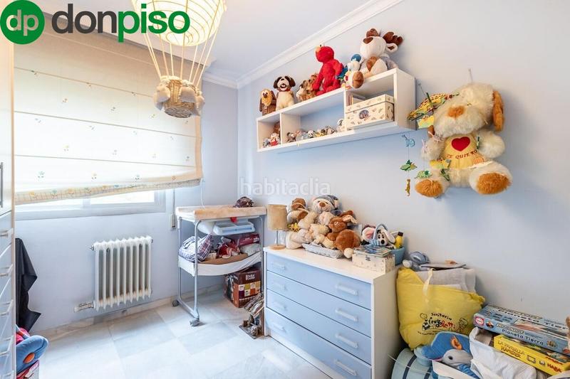 Foto eaab66e2-18d0-43c3-9182-7708bbe98949. Etagenwohnung mit heizung parking in Joaquina Eguaras Granada