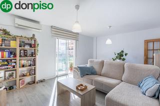 Etagenwohnung in Aljomahima - Ermita