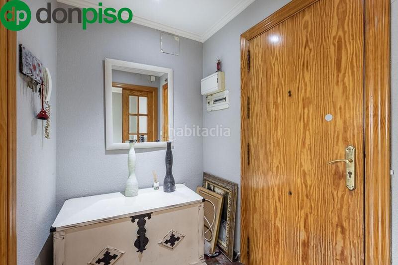 Foto 40d6a6b3-569d-4009-8b20-68c56be48e65. Appartamento in calle campanario 13 in Cájar