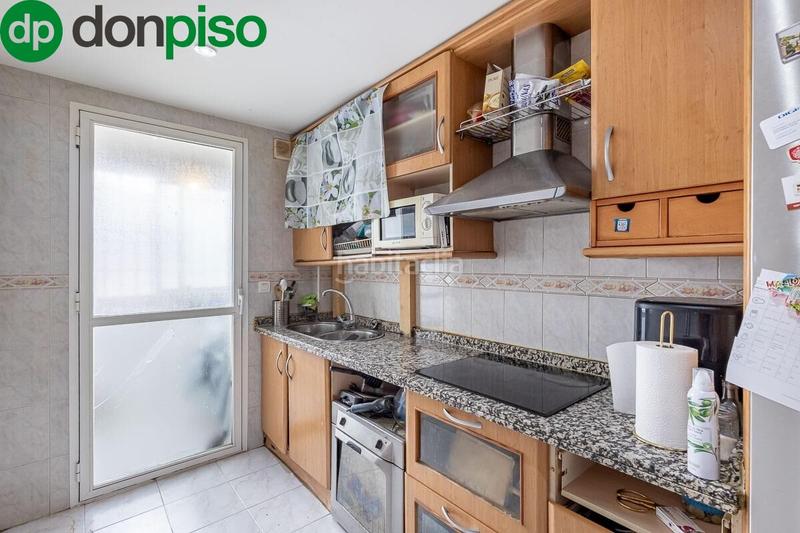 Foto 6f2f53a0-246a-408a-9212-5aecf4ce179c. Appartamento in calle campanario 13 in Cájar