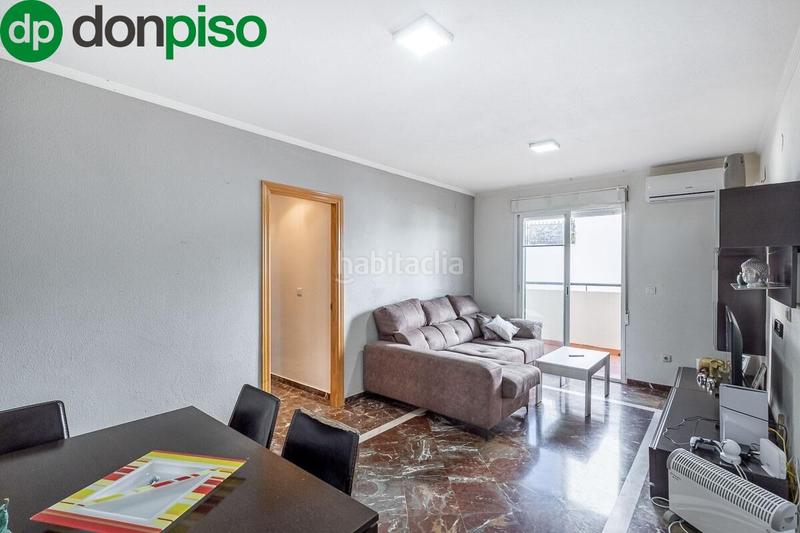 Foto 803b9107-a152-4b77-a055-40f88a3a0c86. Appartamento in calle campanario 13 in Cájar