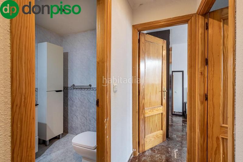 Foto ec1b1d68-c249-4c2d-8e81-f4b2022ac64e. Appartamento in calle campanario 13 in Cájar