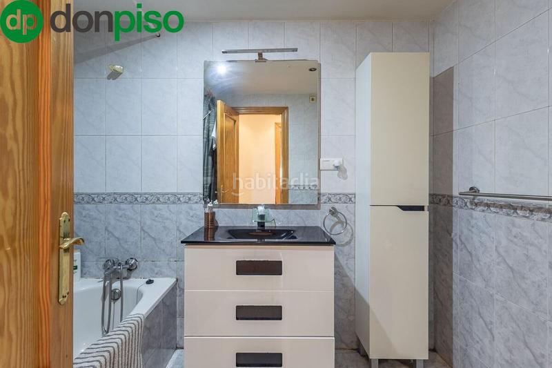 Foto ecd23931-aa57-4f7f-a9b8-4133e0a81dc6. Appartamento in calle campanario 13 in Cájar