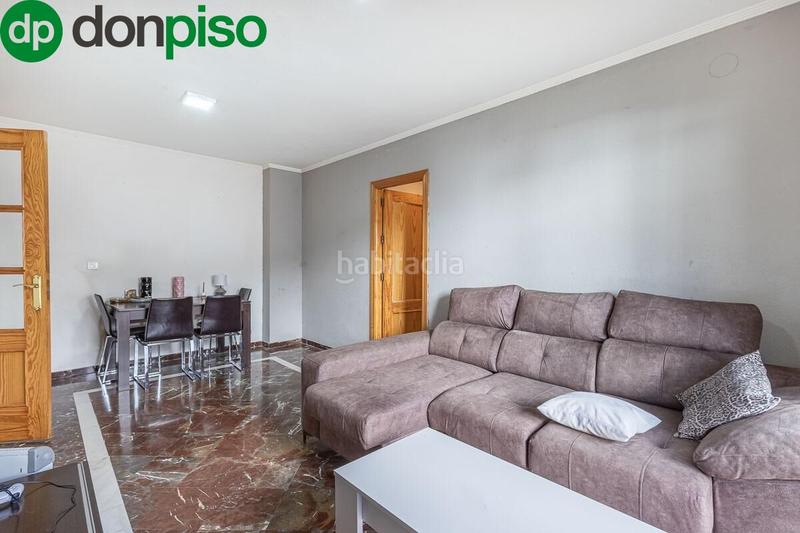 Foto ee42d49e-b672-4b41-83db-aecf8f0e0936. Appartamento in calle campanario 13 in Cájar