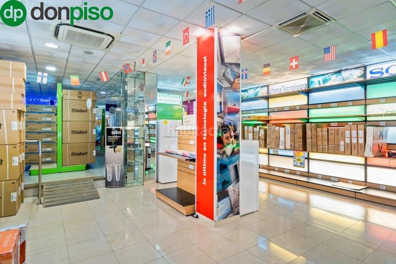 Foto 949f6d72-f00d-46cd-b590-951d6bd971bb. Locale commerciale in Camino de Ronda Granada