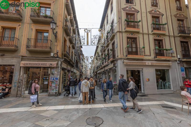 Foto 0ea9dbe6-1f88-44e1-a9e6-a1fe048a72fc. Attico in Centro - Sagrario Granada