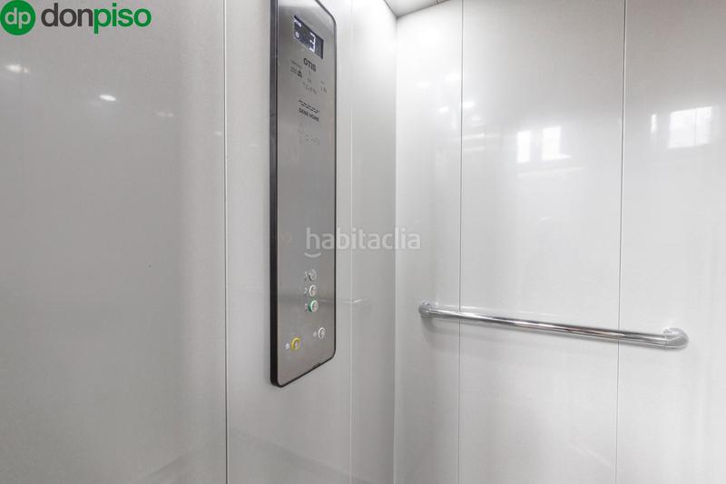 Foto 60131188-2b23-40ff-a06a-12d8a234ded4. Attico in Centro - Sagrario Granada