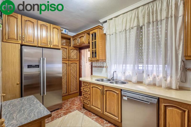 Foto 55cbf4a3-c2d4-45b6-a4f7-45688ca083f8. Casa adossada amb calefacció a San Francisco Javier Granada