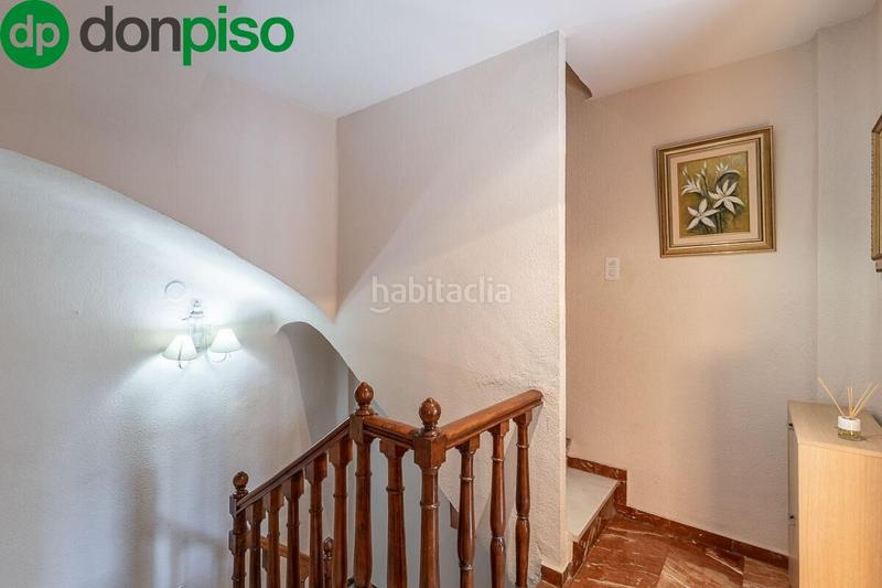 Foto a43ee8b4-cdc5-4183-8d6c-ed0bedd460a7. Casa adossada amb calefacció a San Francisco Javier Granada