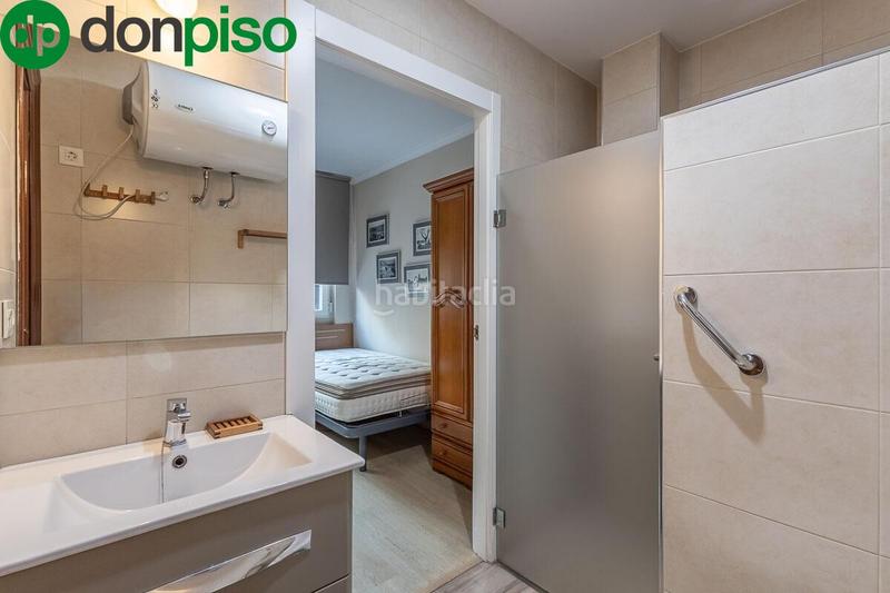 Foto c5055629-f1ab-49a7-9d35-31cc0231fb4a. Casa adossada amb calefacció a San Francisco Javier Granada