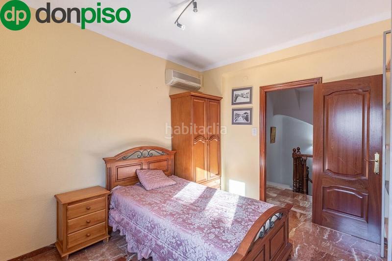 Foto ce7d24a2-c5c0-440f-9255-6adefabdb898. Casa adossada amb calefacció a San Francisco Javier Granada