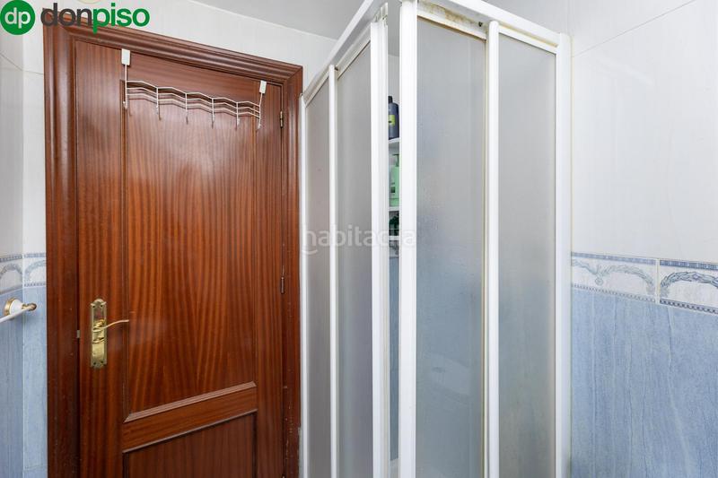 Foto 17271f2c-9d95-49be-8e1e-abbf6c5c29b2. Flat in Barrio de Zaidín Granada