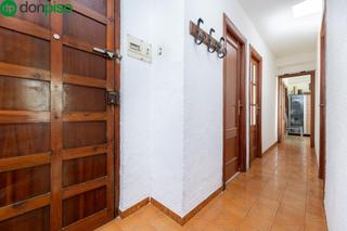 Flat  Calle virgen de loreto. Oportunidad!! piso de tres dormitorios en vergeles