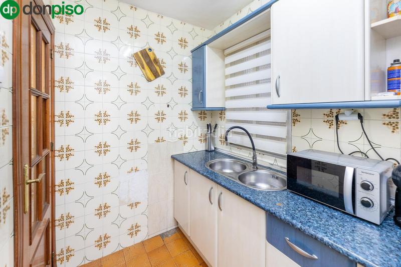 Foto c1d06a16-fb30-4266-a26d-f9605ab2a767. Flat in Barrio de Zaidín Granada