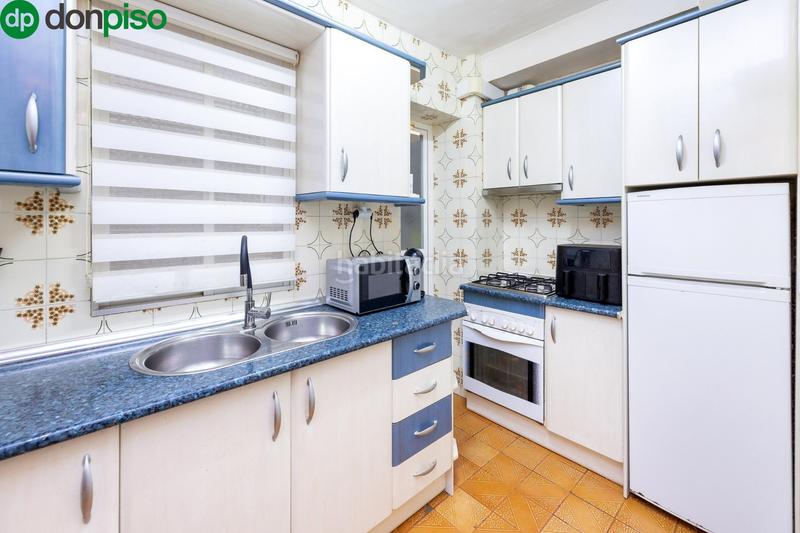 Foto d4ed35bf-0f04-4baf-ae9c-c37d80f164ef. Flat in Barrio de Zaidín Granada