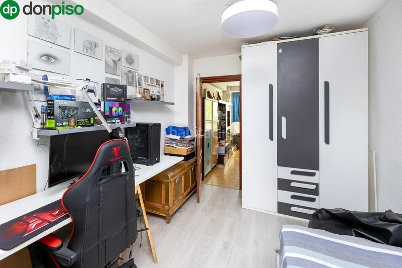 Foto fec9c2fb-d0fe-4924-b65b-eec504b8b7fb. Flat in Barrio de Zaidín Granada