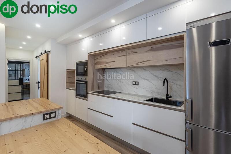 Foto 164ba230-97cf-4b17-a7a3-1d67f1aa11ba. Flat with heating parking pool in San Antón Armilla