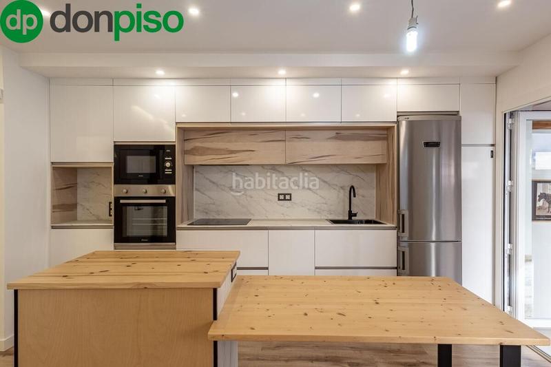 Foto 5da263de-9f04-4933-8b7f-7d5d38b24c58. Flat with heating parking pool in San Antón Armilla