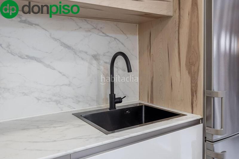 Foto 6f9ae0eb-508f-469a-ad96-5689f379ac7b. Flat with heating parking pool in San Antón Armilla