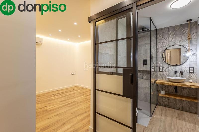 Foto d105f578-93c8-4a97-a516-737f17483a32. Flat with heating parking pool in San Antón Armilla