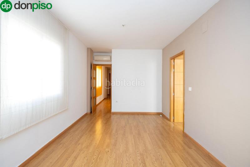 Foto 9db0a278-8009-42cb-a2eb-4aa8539a0e20. Flat in calle estac tranvias 22 in Residencial Triana - Barrio Alto Gabias (Las)