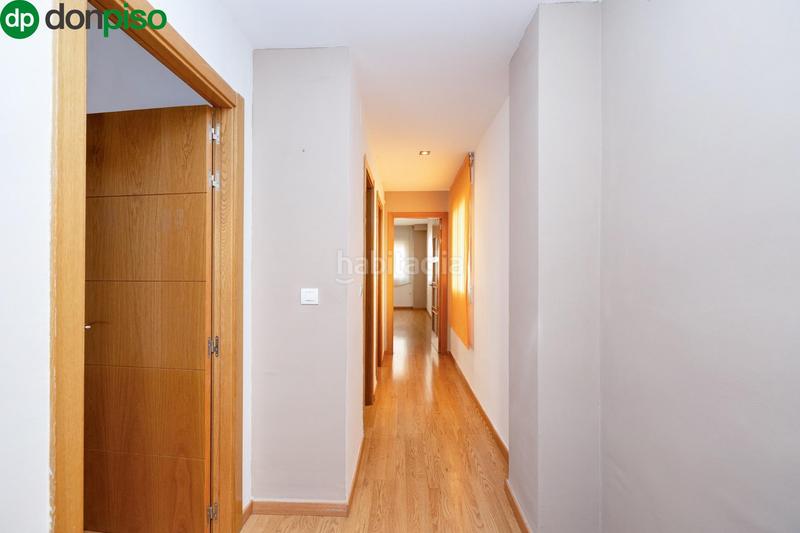 Foto a757d598-5fb0-45f0-8e00-fbbd3fc2086e. Flat in calle estac tranvias 22 in Residencial Triana - Barrio Alto Gabias (Las)