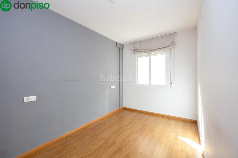 Foto e2bf64c8-91a3-47a9-9d81-fa11af928f41. Flat in calle estac tranvias 22 in Residencial Triana - Barrio Alto Gabias (Las)