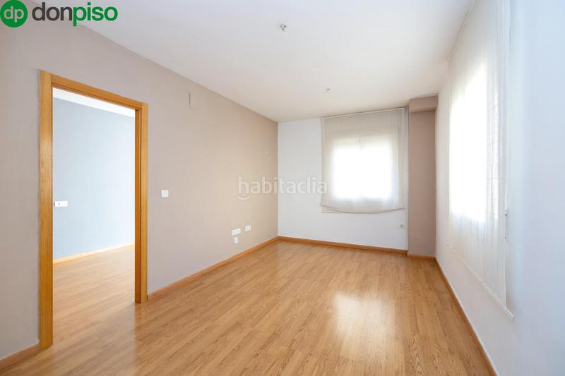 Foto e61126c9-8509-4e03-af4b-79a366b0b50d. Flat in calle estac tranvias 22 in Residencial Triana - Barrio Alto Gabias (Las)