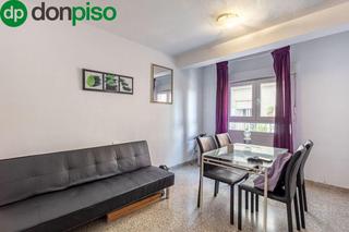 Pis  Calle molinos 68. Oportunidad en el realejo