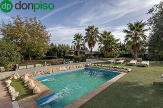 Masia  Avenida paraiso. Casa rural en funcionamiento en caparacena