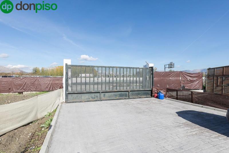 Foto 01b97440-dd48-4c8b-b992-e6d6a2e764ee. Casale con parcheggio in Rosaleda - Juventud Granada