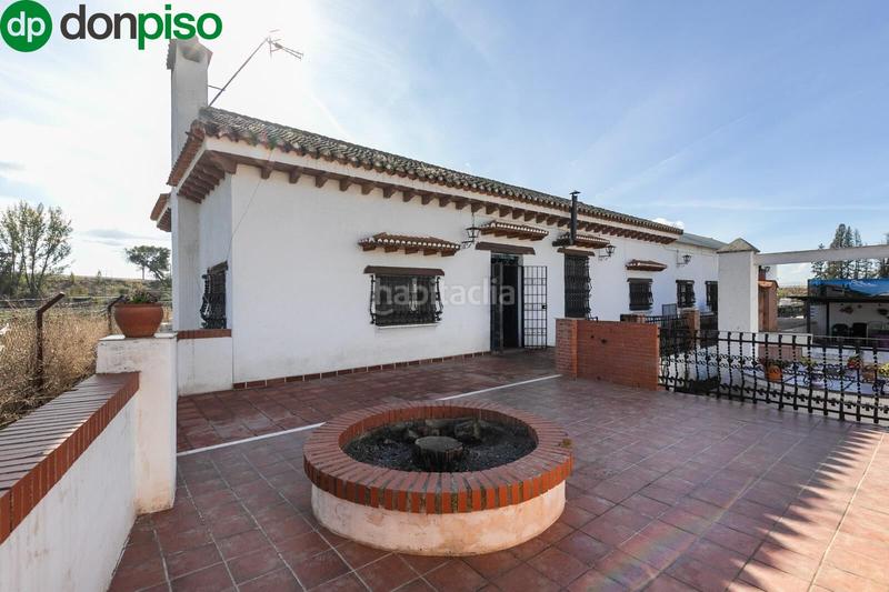 Foto a0a0cfc8-996e-4deb-8962-725880da1948. Casale con parcheggio in Rosaleda - Juventud Granada