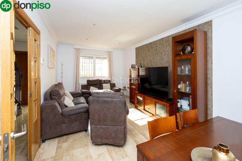 Foto 7b975e21-99de-4f0c-9790-abd9d8f3aa32. Casa adossada amb aparcament piscina a Pulianas