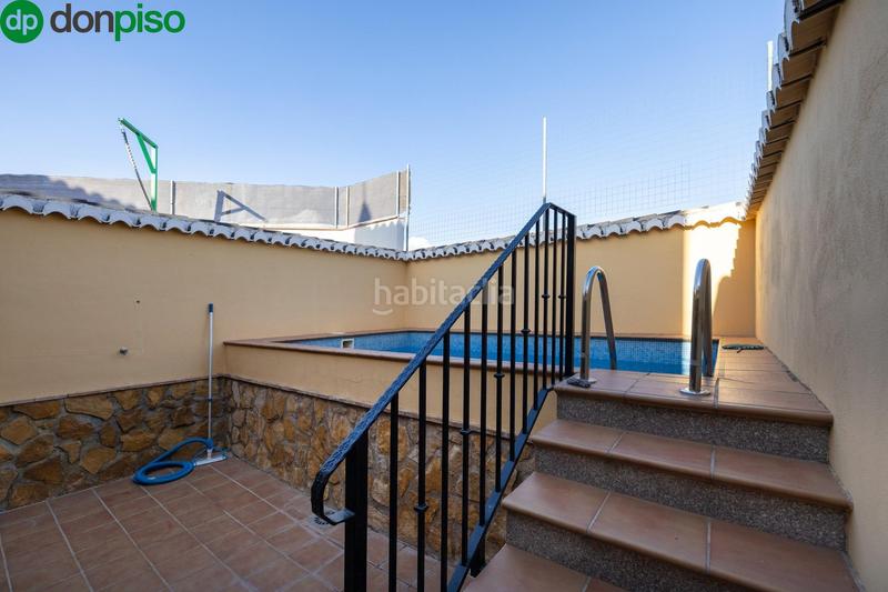 Foto b691c202-c71c-4e02-89d4-8c0c8a0b1665. Casa adossada amb aparcament piscina a Pulianas